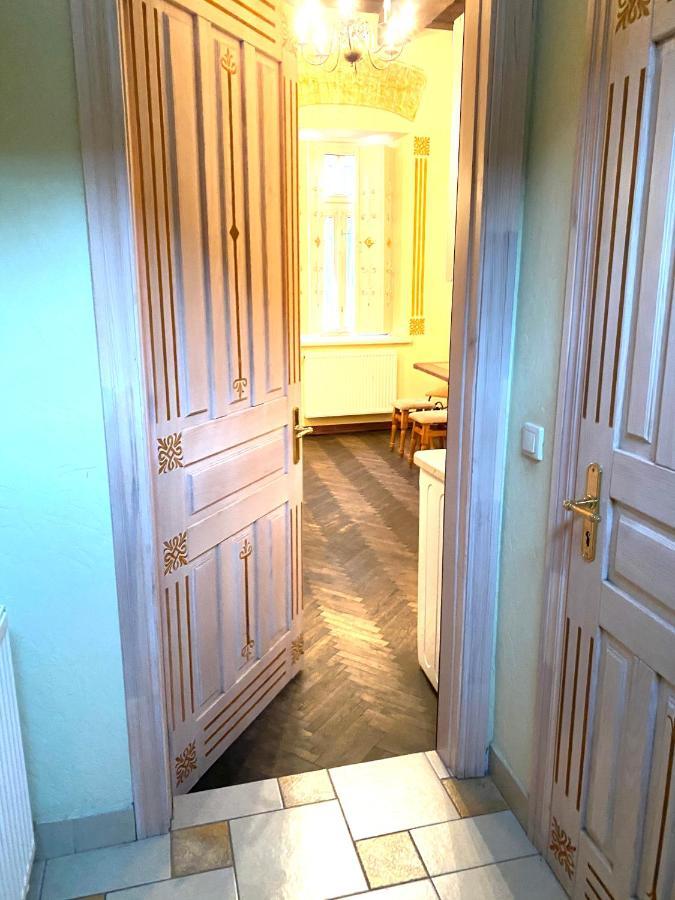 Квартира В Центрі На Вулиці Валова 21 Lviv Exterior photo
