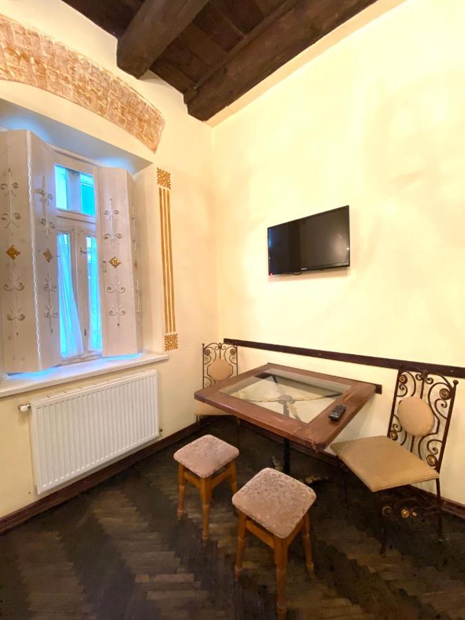 Квартира В Центрі На Вулиці Валова 21 Lviv Exterior photo